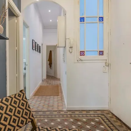 דירה Elegant 4 Bedrooms 3 Bathrooms Catalan
