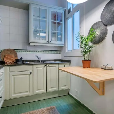 Elegant 4 Bedrooms 3 Bathrooms Catalan * ברצלונה