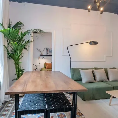 דירה Elegant 4 Bedrooms 3 Bathrooms Catalan
