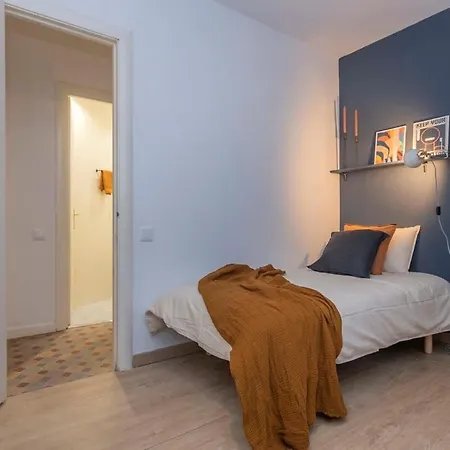 דירה Elegant 4 Bedrooms 3 Bathrooms Catalan *