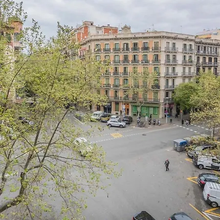 Elegant 4 Bedrooms 3 Bathrooms Catalan Apartamento