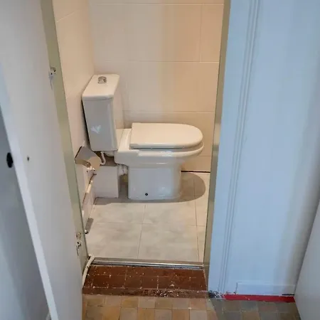 Elegant 4 Bedrooms 3 Bathrooms Catalan Apartment