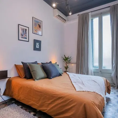 Elegant 4 Bedrooms 3 Bathrooms Catalan 아파트 바르셀로나